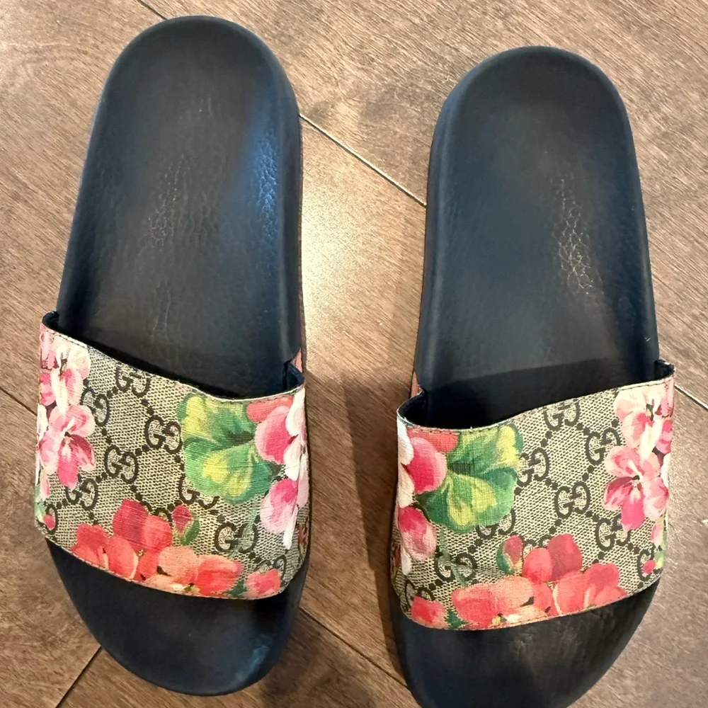 Gucci GG Blooms Supreme-canvas slides